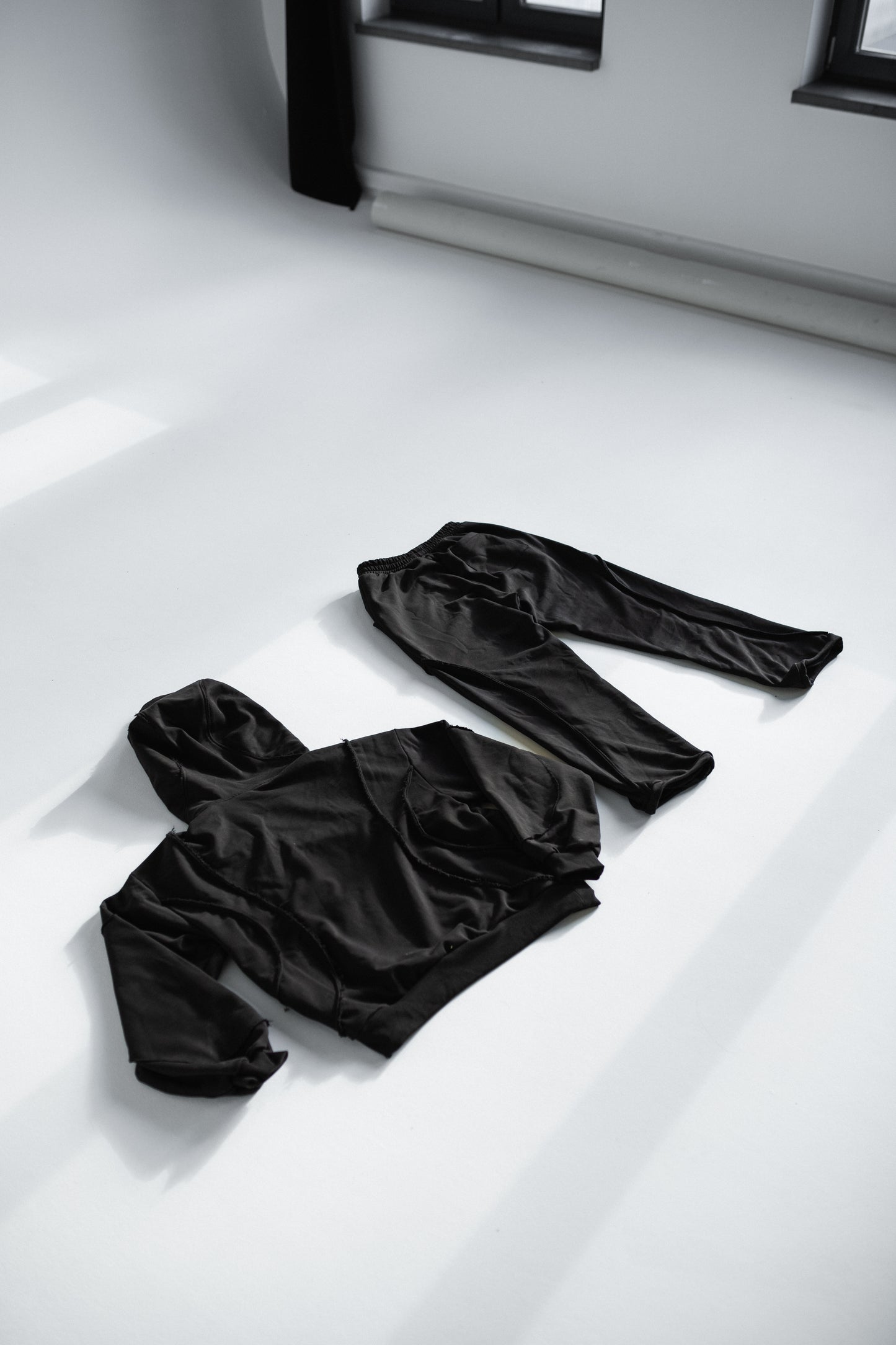 UNTOLD TRACKSUIT V.1 -50zł tylko przez 48h